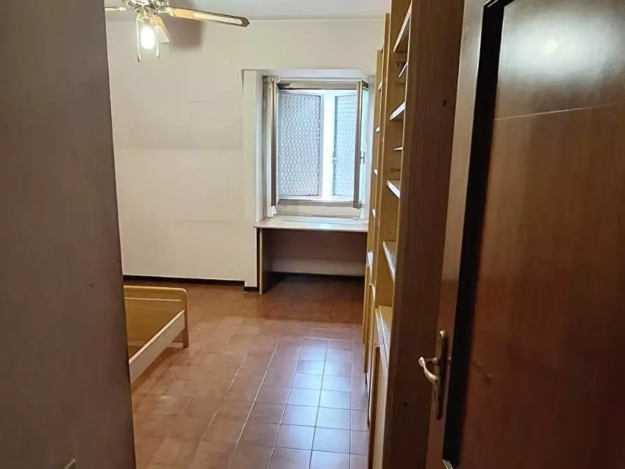 Immagine 8 di Appartamento in vendita  a Massa