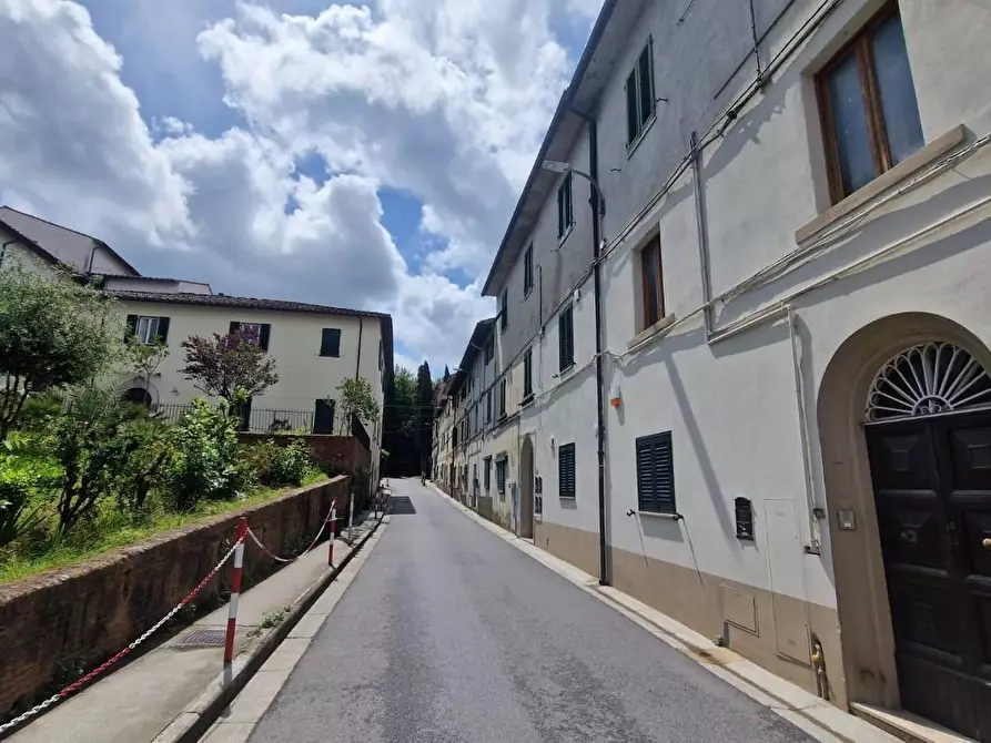 Immagine 31 di Appartamento in vendita  a Pontedera