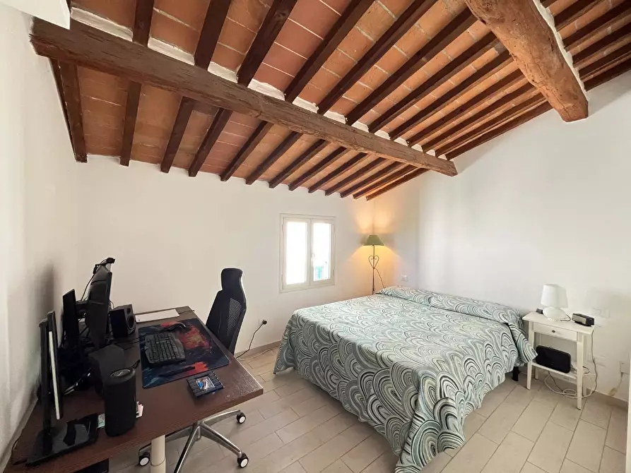 Immagine 25 di Appartamento in vendita  a Pontedera