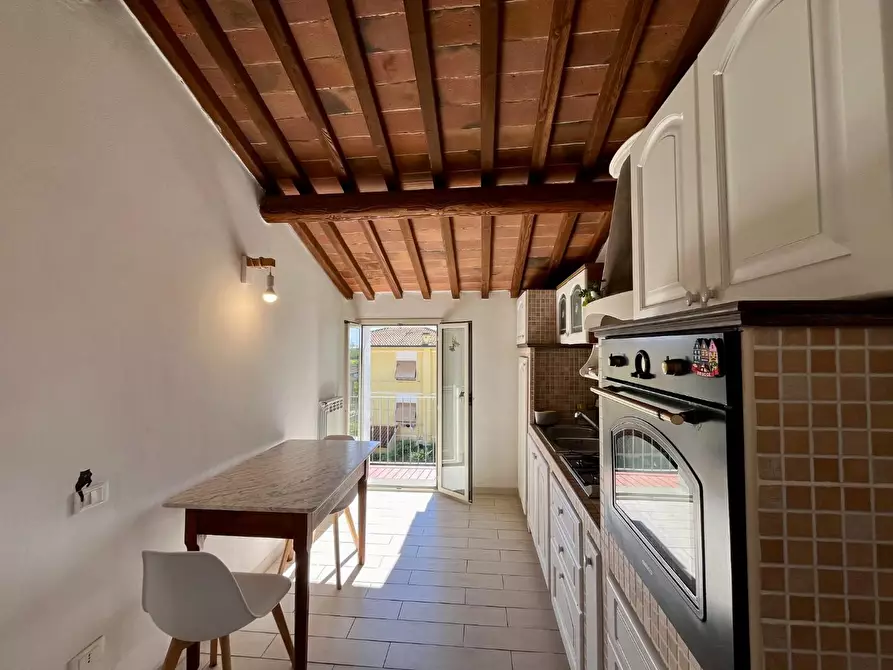 Immagine 10 di Appartamento in vendita  a Pontedera