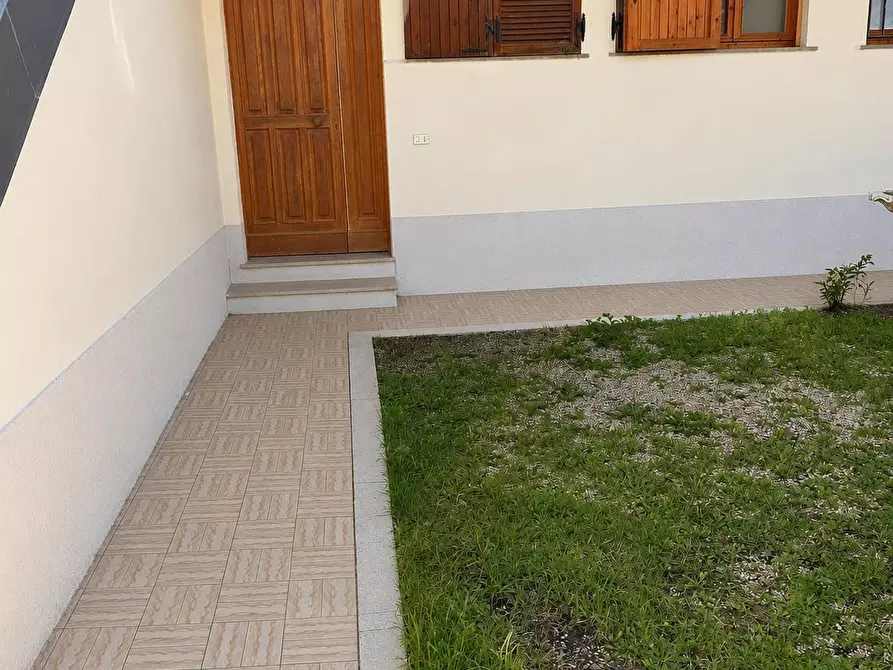 Immagine 11 di Casa bifamiliare in vendita  a Campiglia Marittima