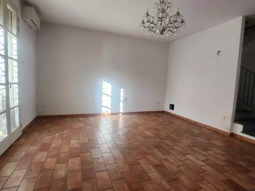 Immagine 4 di Villetta a schiera in vendita  a Vicopisano