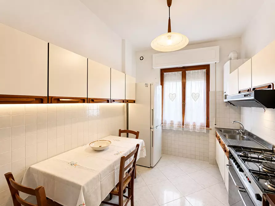 Immagine 6 di Appartamento in vendita  a Pontedera