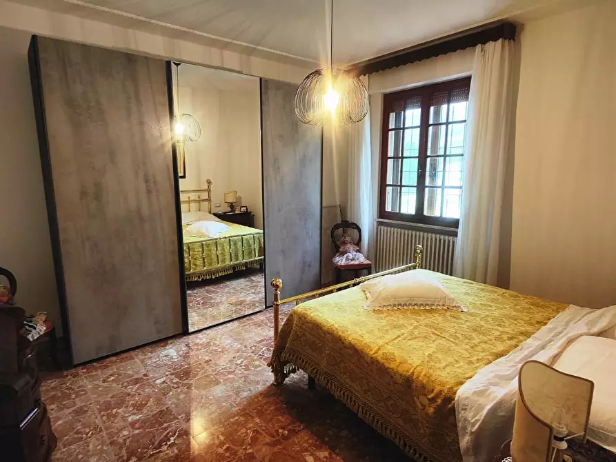 Immagine 40 di Casa bifamiliare in vendita  a San Giuliano Terme