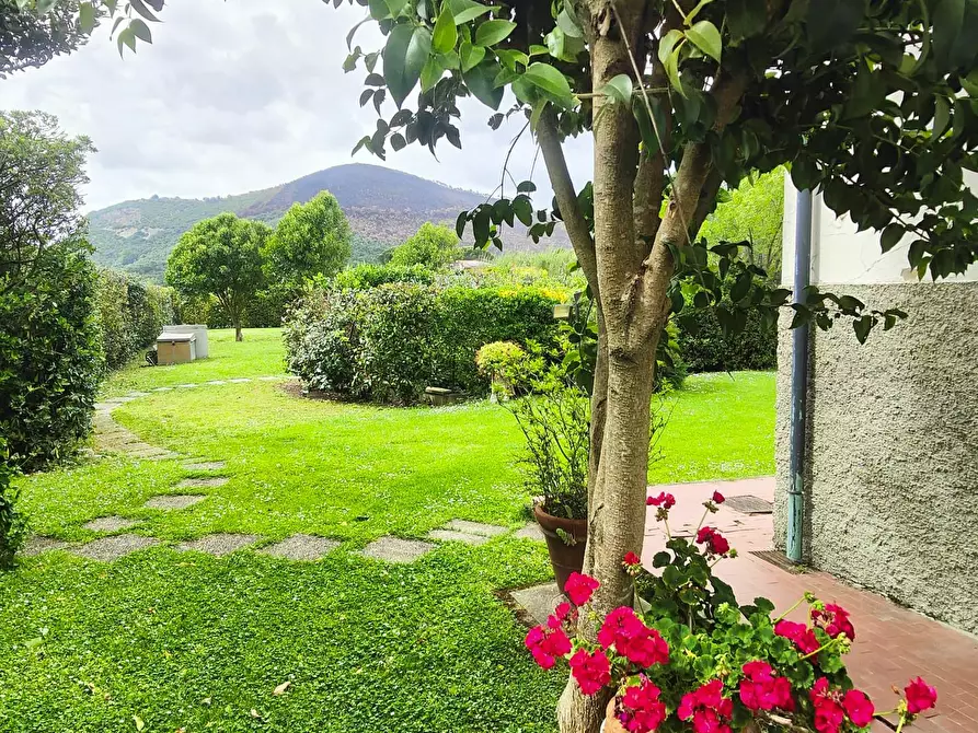 Immagine 8 di Casa bifamiliare in vendita  a San Giuliano Terme
