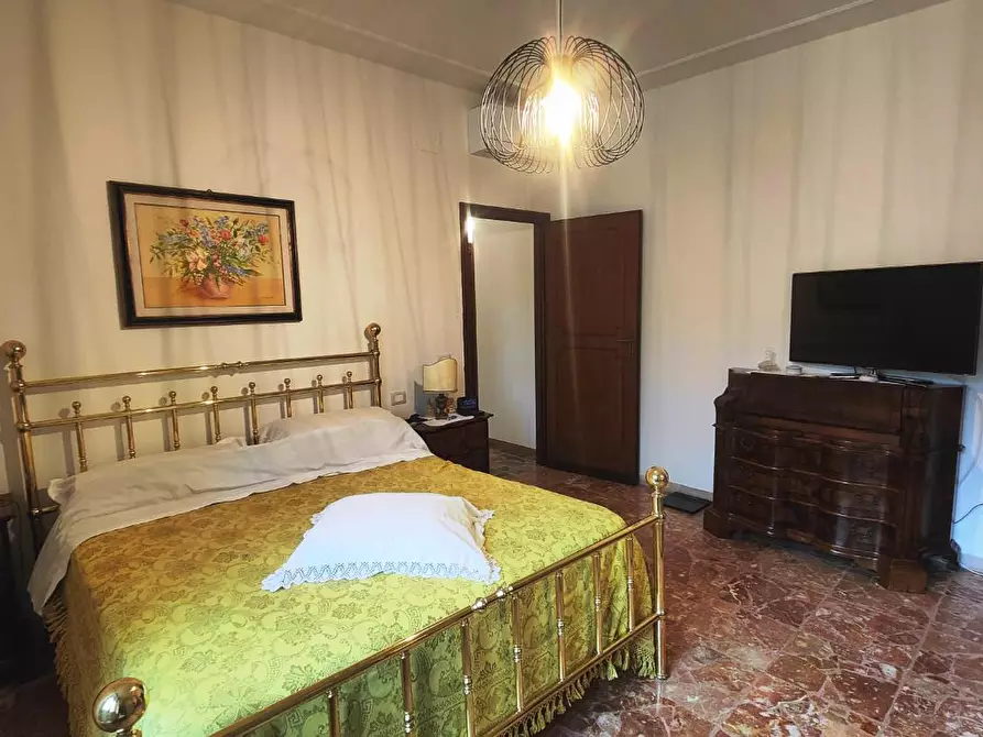 Immagine 43 di Casa bifamiliare in vendita  a San Giuliano Terme