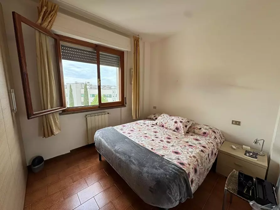 Immagine 11 di Appartamento in vendita  a Pisa