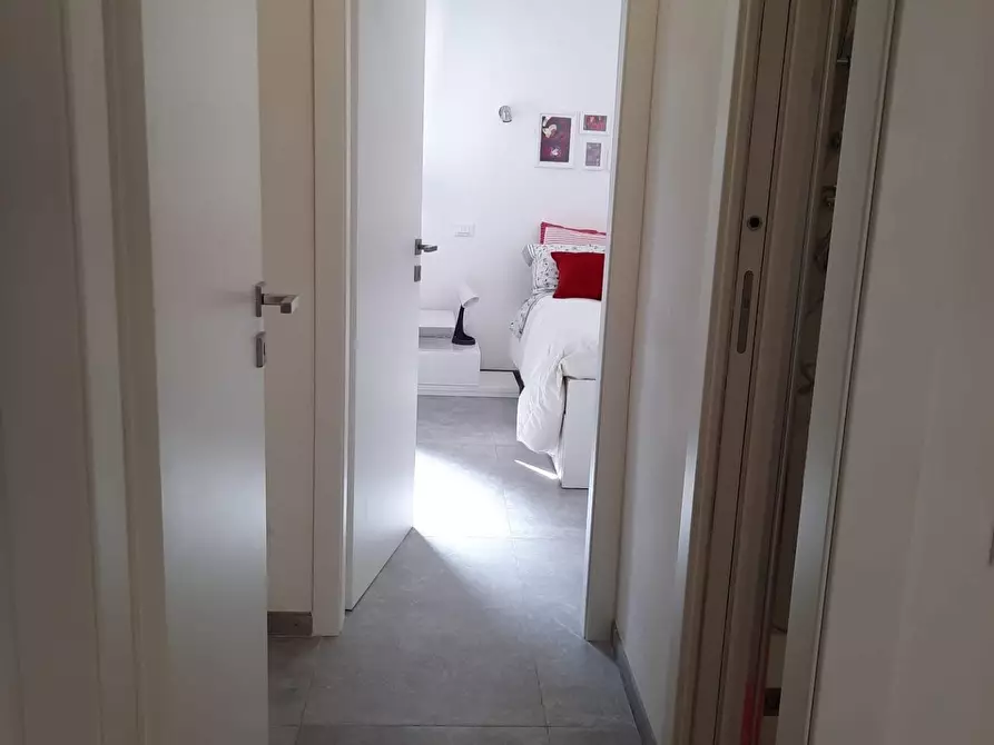 Immagine 13 di Appartamento in vendita  a Viareggio