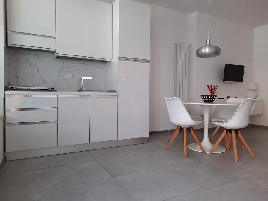 Immagine 8 di Appartamento in vendita  a Viareggio