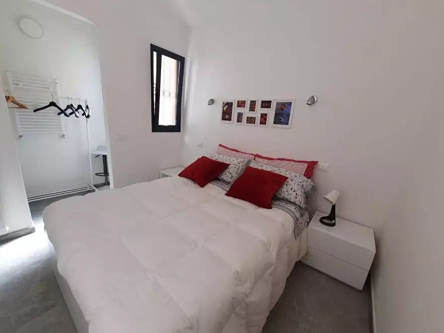 Immagine 2 di Appartamento in vendita  a Viareggio