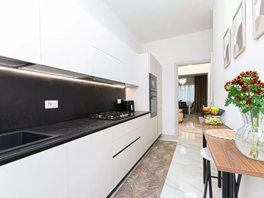 Immagine 10 di Appartamento in vendita  a Pontedera