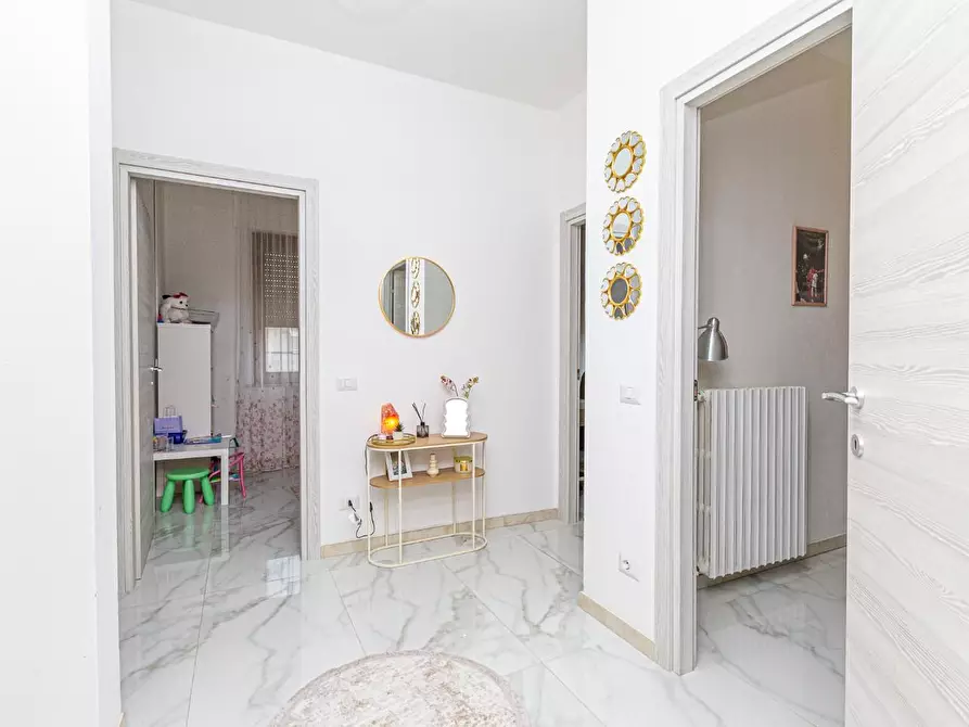 Immagine 11 di Appartamento in vendita  a Pontedera