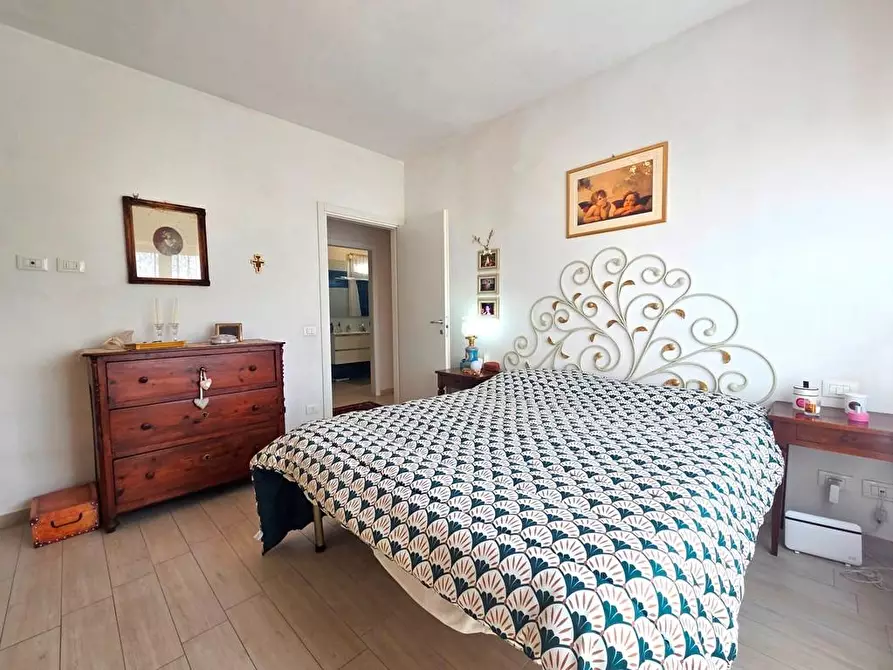 Immagine 12 di Appartamento in vendita  a Capannori