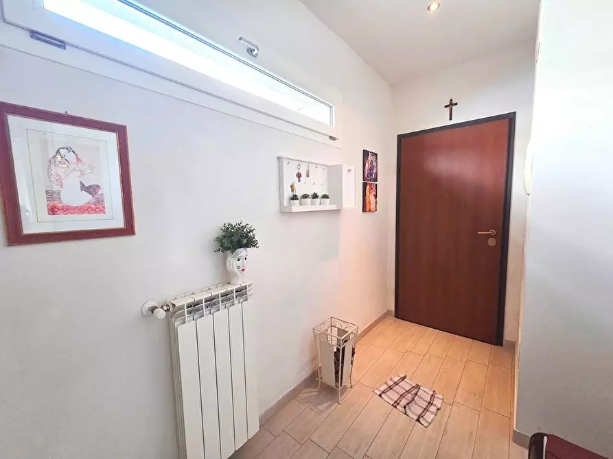 Immagine 2 di Appartamento in vendita  a Capannori