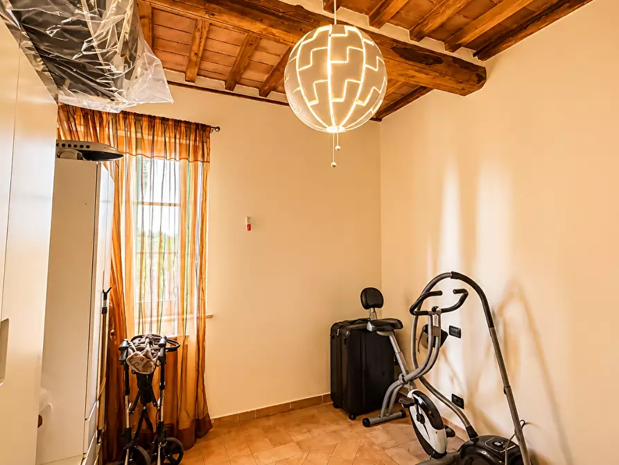 Immagine 11 di Villa in vendita  a Castelfiorentino