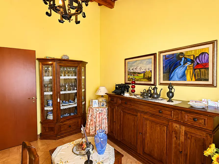 Immagine 21 di Villa in vendita  a Castelfiorentino
