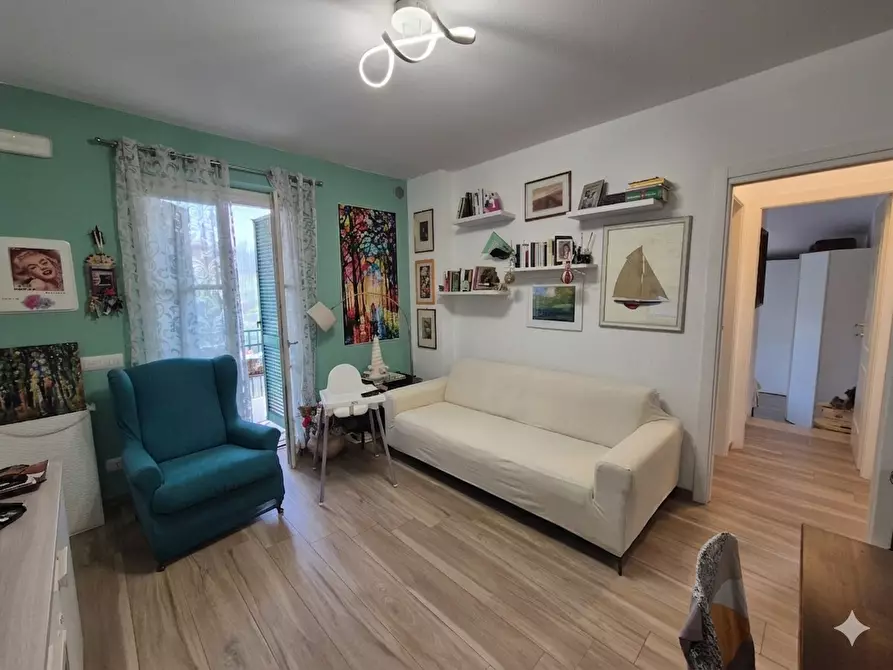 Immagine 5 di Appartamento in vendita  a Carrara