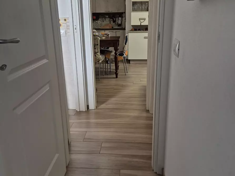 Immagine 11 di Appartamento in vendita  a Carrara