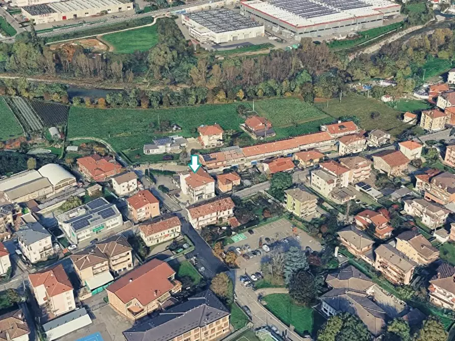 Immagine 3 di Negozio in vendita  a Pradalunga
