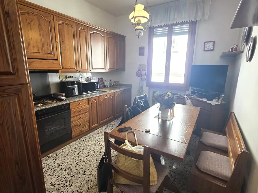 Immagine 6 di Appartamento in vendita  a Empoli