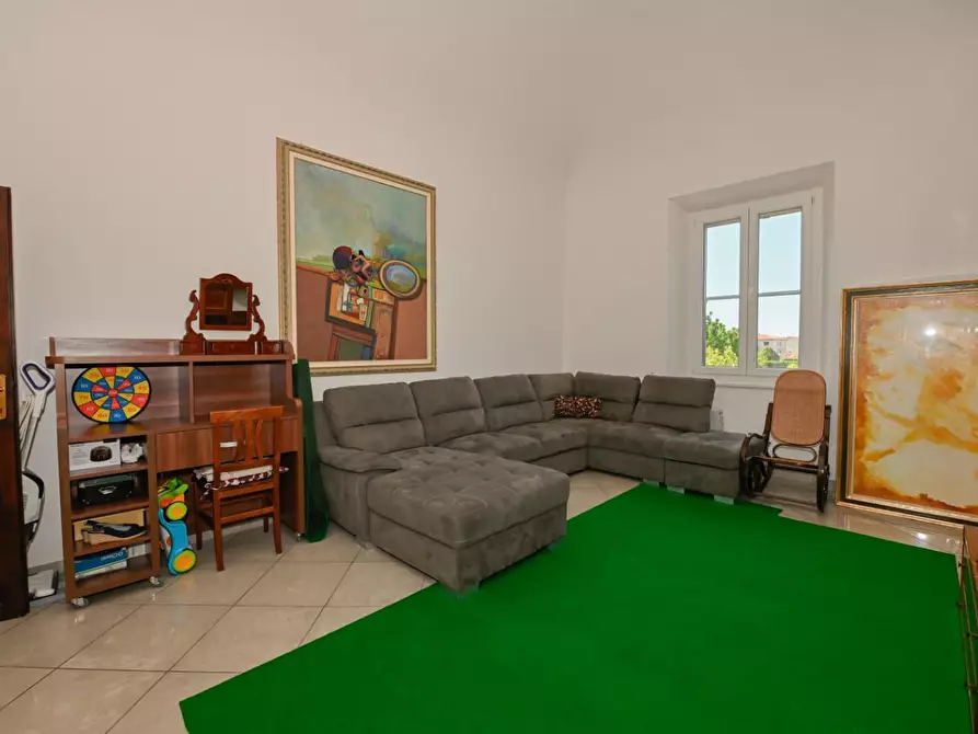 Immagine 7 di Villa in vendita  a San Giuliano Terme
