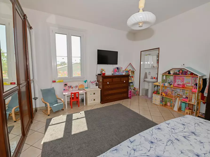 Immagine 14 di Villa in vendita  a San Giuliano Terme