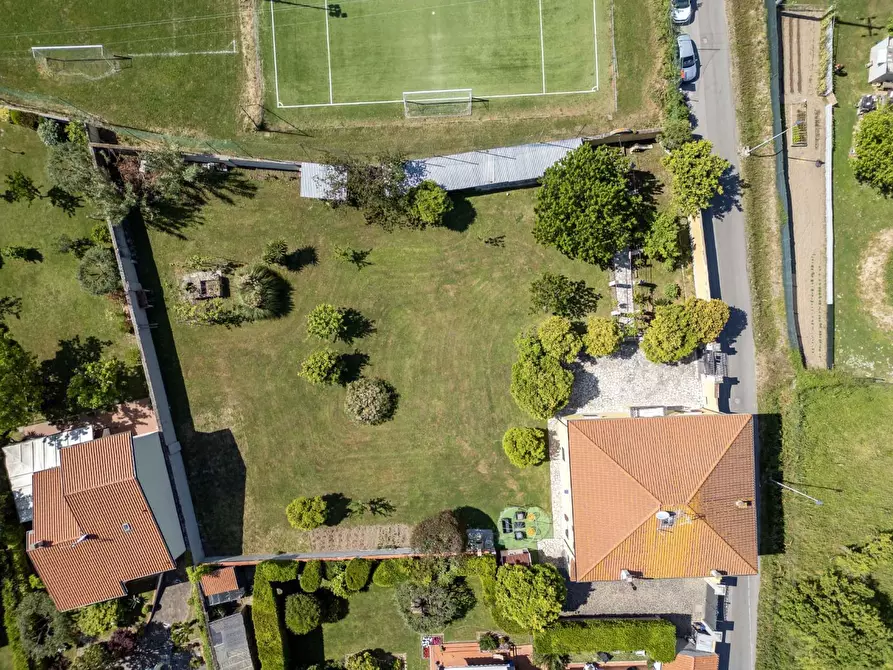 Immagine 4 di Villa in vendita  a San Giuliano Terme