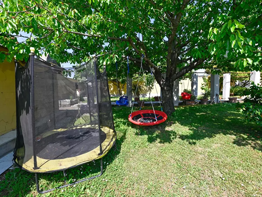 Immagine 58 di Villa in vendita  a San Giuliano Terme