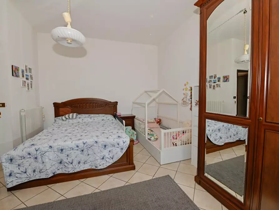 Immagine 15 di Villa in vendita  a San Giuliano Terme