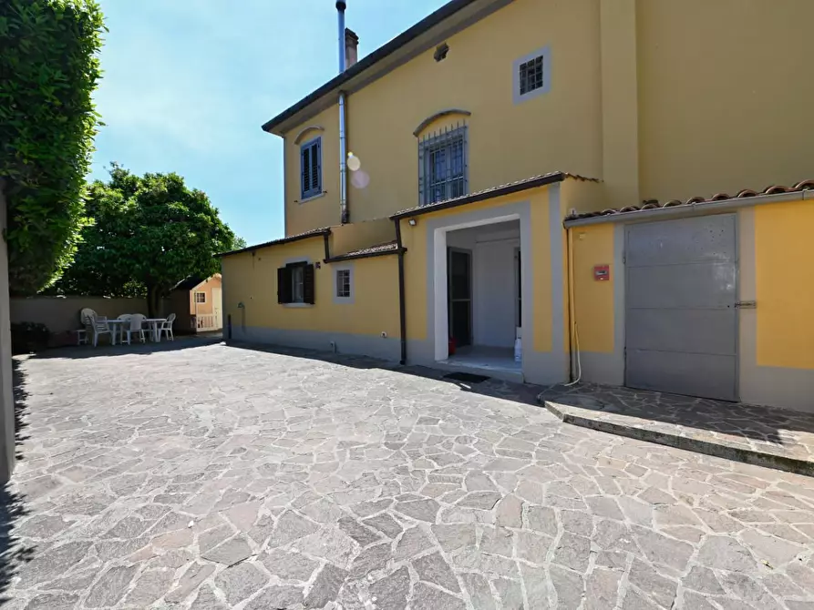 Immagine 62 di Villa in vendita  a San Giuliano Terme