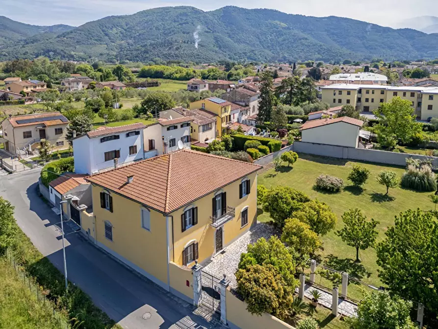 Immagine 47 di Villa in vendita  a San Giuliano Terme