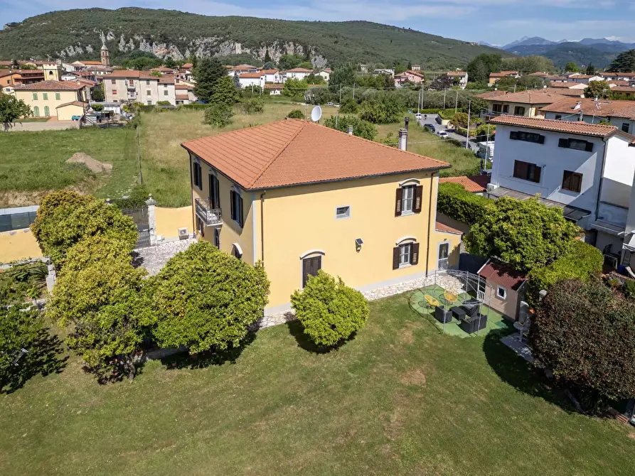 Immagine 45 di Villa in vendita  a San Giuliano Terme