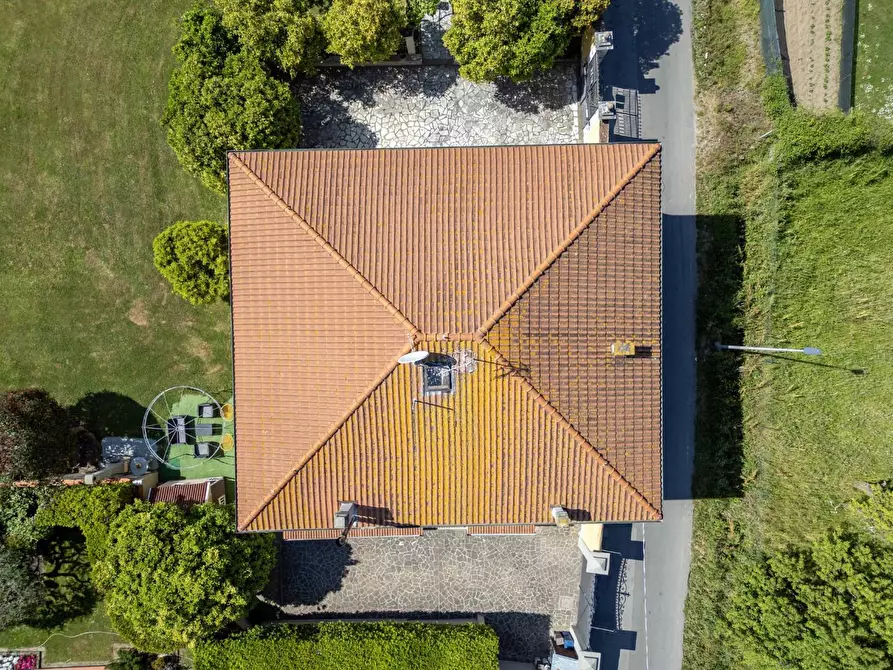 Immagine 49 di Villa in vendita  a San Giuliano Terme