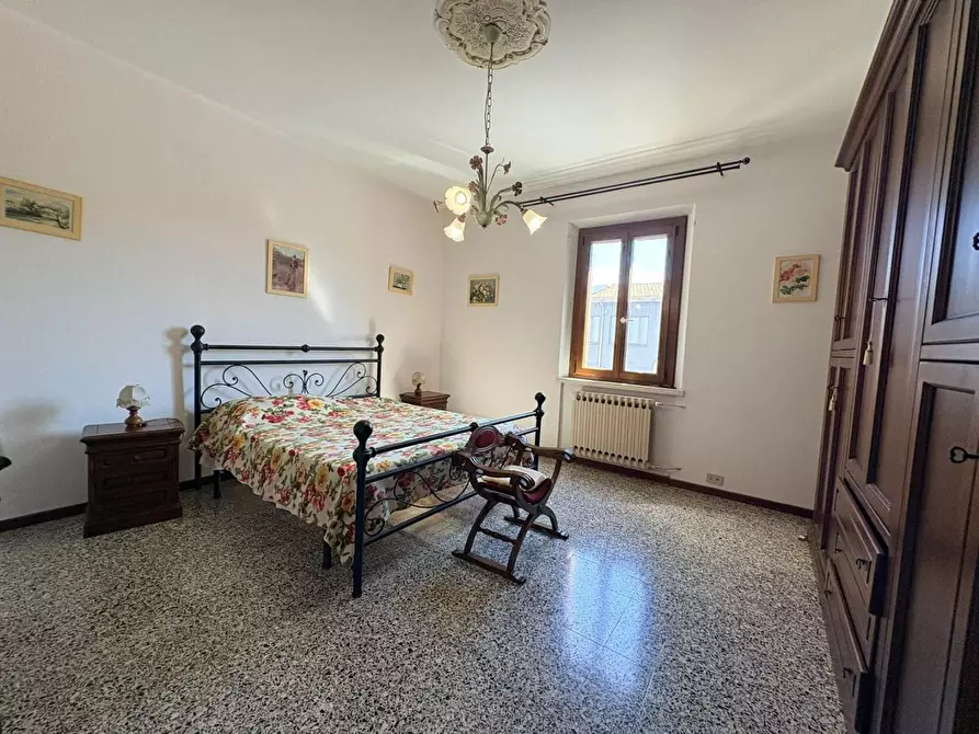 Immagine 12 di Appartamento in vendita  a Cecina