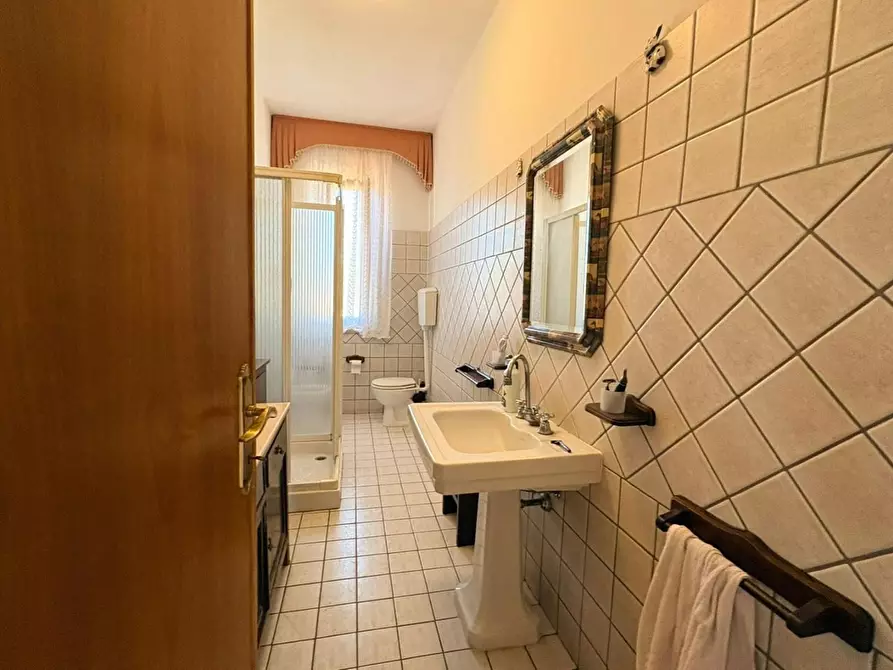 Immagine 15 di Appartamento in vendita  a Cecina