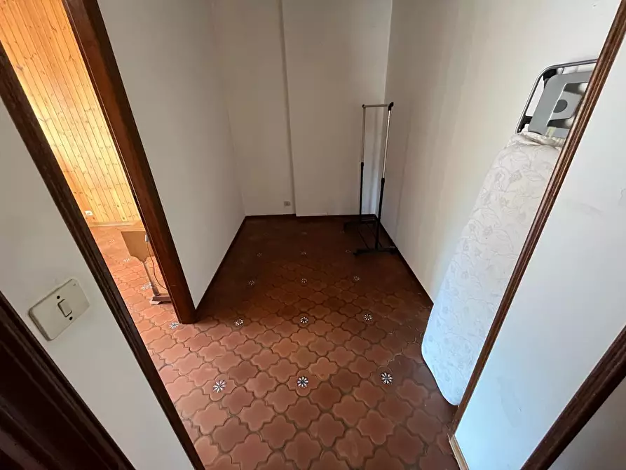 Immagine 16 di Appartamento in vendita  a Massa