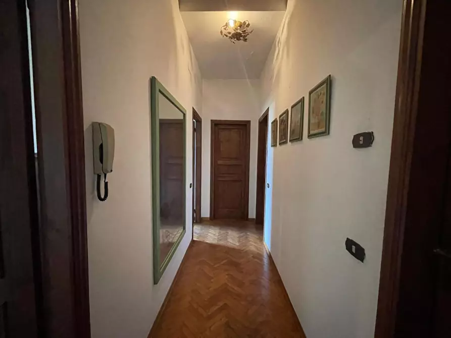 Immagine 18 di Casa bifamiliare in vendita  a Camaiore