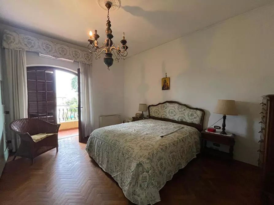 Immagine 17 di Casa bifamiliare in vendita  a Camaiore