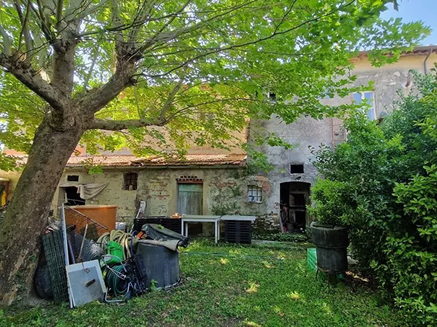 Immagine 35 di Casa bifamiliare in vendita  a San Giuliano Terme