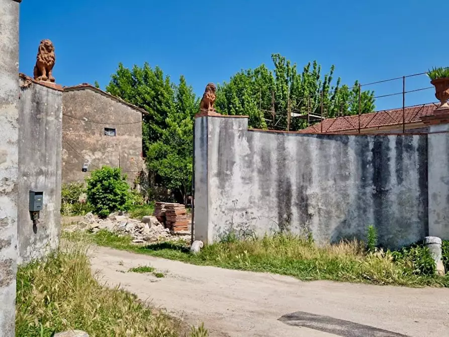 Immagine 24 di Casa bifamiliare in vendita  a San Giuliano Terme
