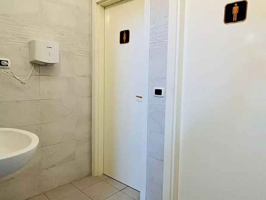 Immagine 7 di Laboratorio in affitto  a Pisa