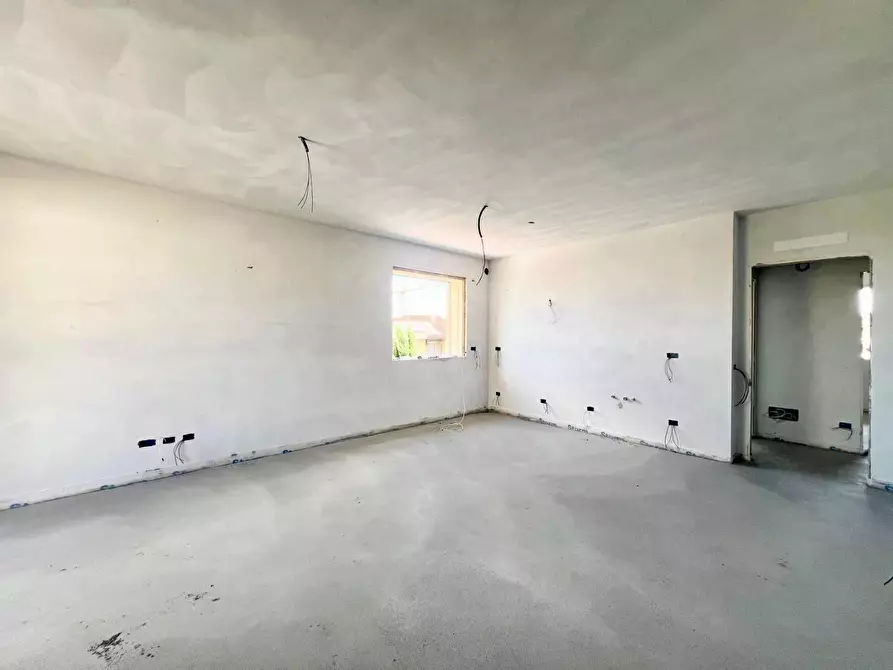 Immagine 10 di Appartamento in vendita  a Lastra A Signa