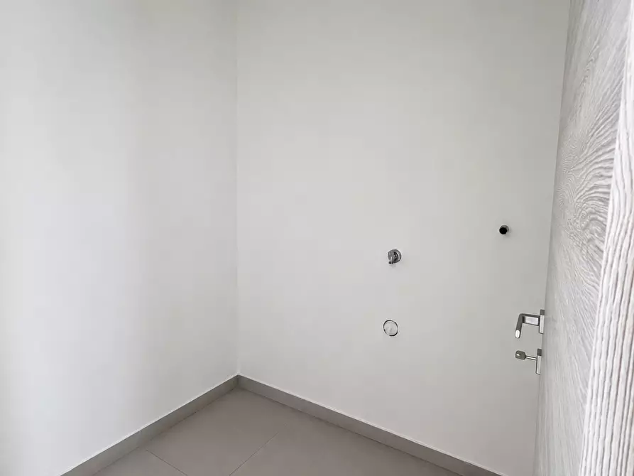 Immagine 16 di Villa in vendita  a Pontedera