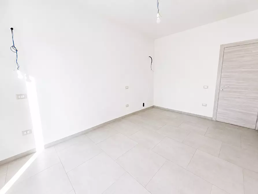 Immagine 11 di Villa in vendita  a Pontedera