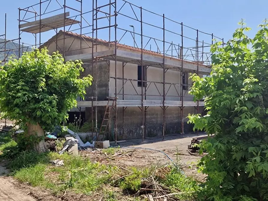 Immagine 10 di Casa bifamiliare in vendita  a San Giuliano Terme