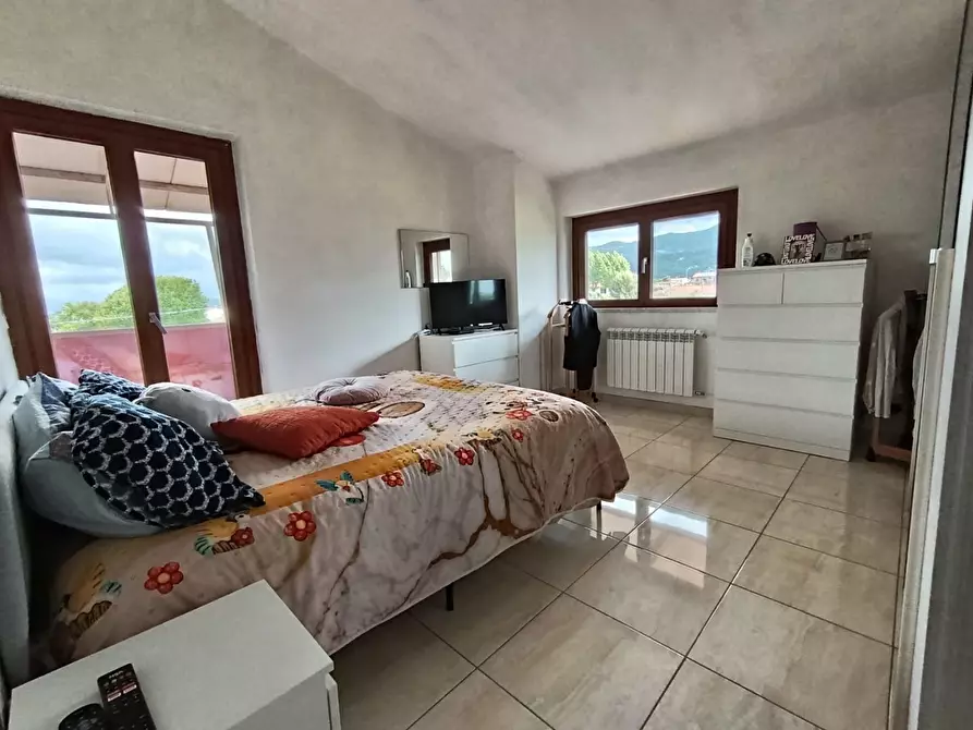 Immagine 10 di Appartamento in vendita  a Ortonovo