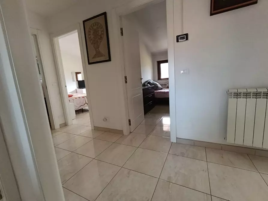 Immagine 7 di Appartamento in vendita  a Ortonovo