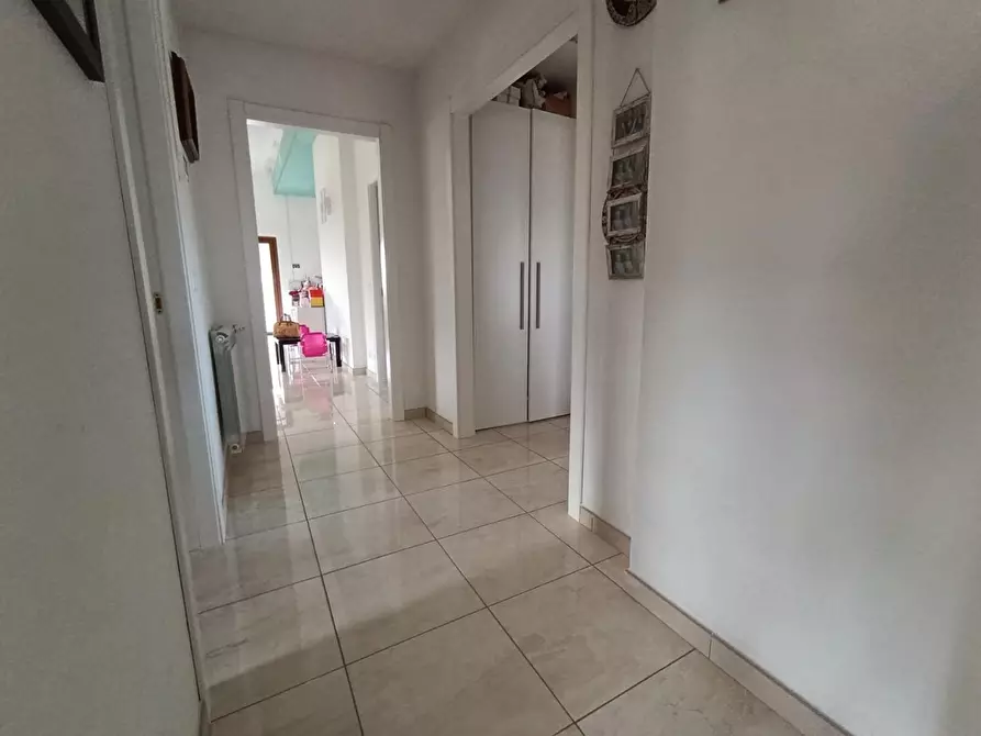 Immagine 12 di Appartamento in vendita  a Ortonovo