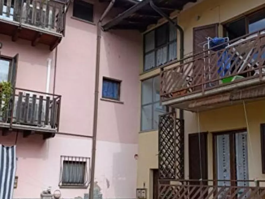 Immagine 1 di Appartamento in vendita  a Almenno San Bartolomeo
