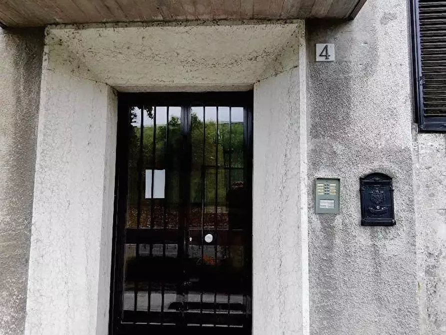 Immagine 2 di Appartamento in vendita  a Milano